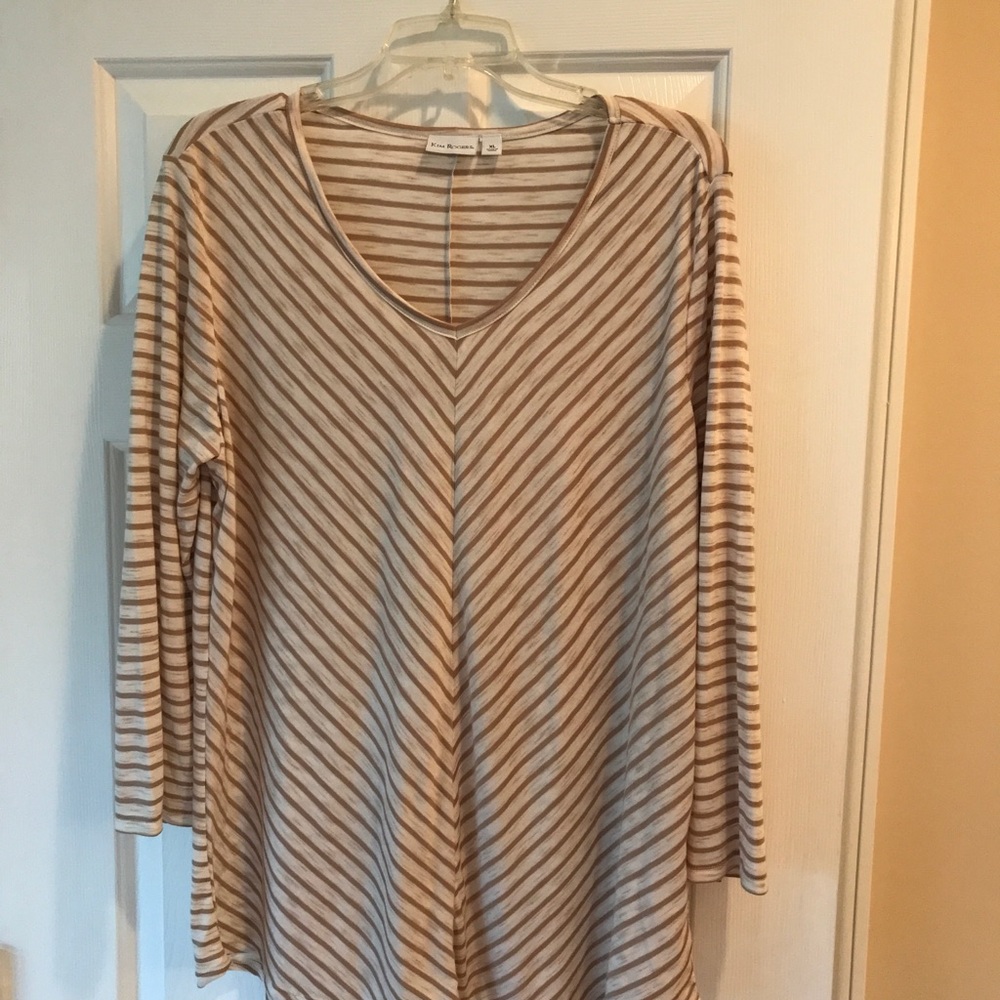 Kim Rogers brand size XLG lightweight top